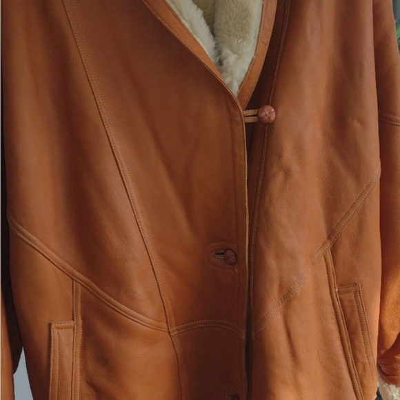 💕Unisex Brown Shearling Coat💕 - Picture 4 of 11